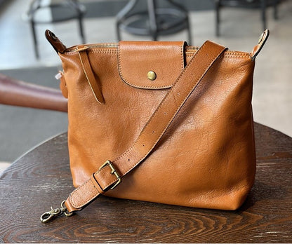 MINIMALISTE SAC BANDOULIERE EN CUIR VERITABLE,