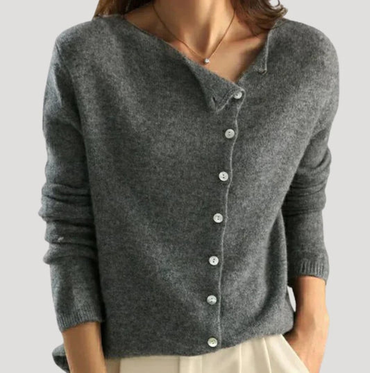 PULL EN MAILLE A BOUTONNAGE ASYMETRIQUE