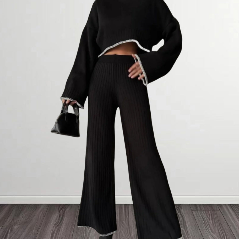 ENSEMBLE TRICOTE AVEC BORDURE CONTRASTEE